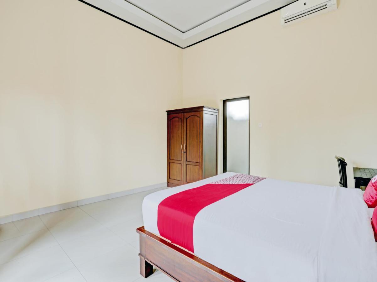 Oyo 90458 Pucuk Bali Guest House チャングー エクステリア 写真